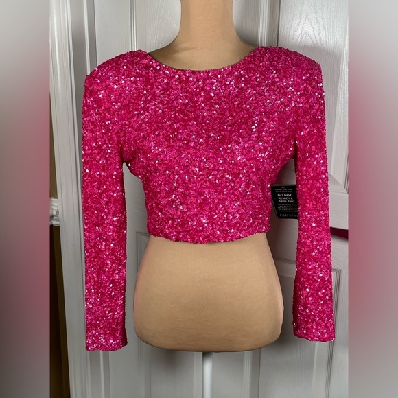 Retrofete 🩷 sequin crop top in‎ fuchsia. NWT Medium - Picture 11 of 12